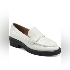 White snakeskin Aerosoles loafers